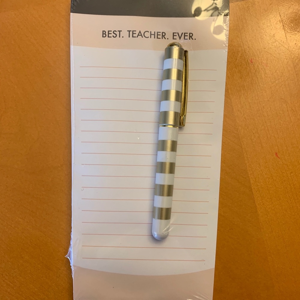 Best Teacher Ever pen and notepad set. New